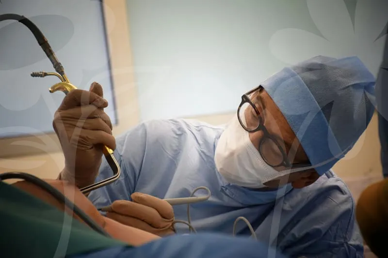 NASAL_TIP_CARTILAGE_SUTURING